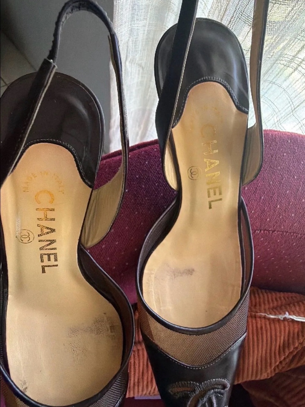 CHANEL Two-Tone Brown and Black Pointed-Toe Slingback Pumps - Picture 5 of 6
